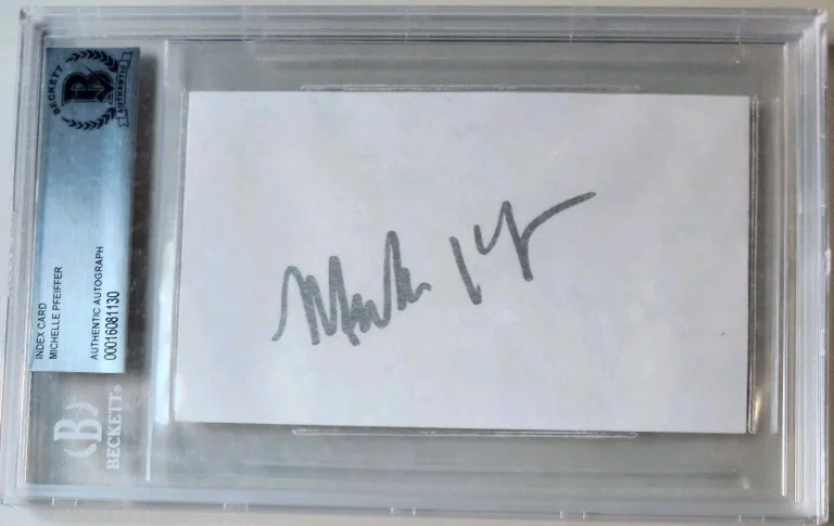 MICHELLE PFEIFFER SIGNED INDEX CARD SCARFACE CATWOMAN BATMAN BECKETT SLAB COA