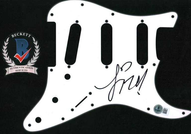 LIZZO SIGNED PICK GUARD STRAT GUITAR TALENTED SINGER SPECIAL CUZ I LOVE YOU COA