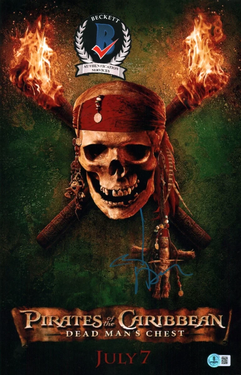JOHNNY DEPP SIGNED PIRATES OF THE CARIBBEAN JACK SPARROW 11X17 PHOTO BAS COA