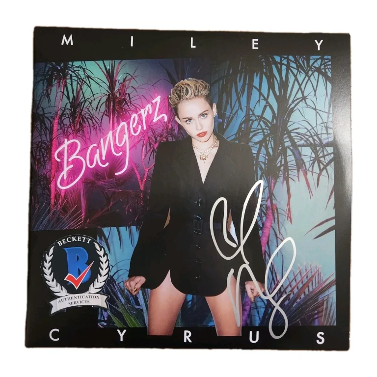 MILEY CYRUS SIGNED BANGERZ VINYL LP BEAUTIFUL SINGER HANNAH MONTANA BAS COA