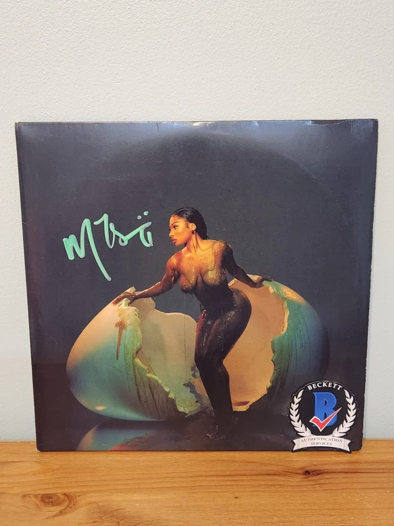 MEGAN THEE STALLION MEG SIGNED MEGAN VINYL LP WAP HOT GIRL BECKETT BAS COA