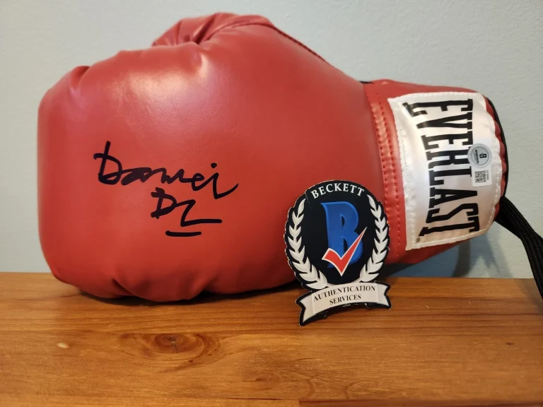 Daniel Day Lewis Signed The Boxer Boxing Glove 3x Oscar Winner BAS COA