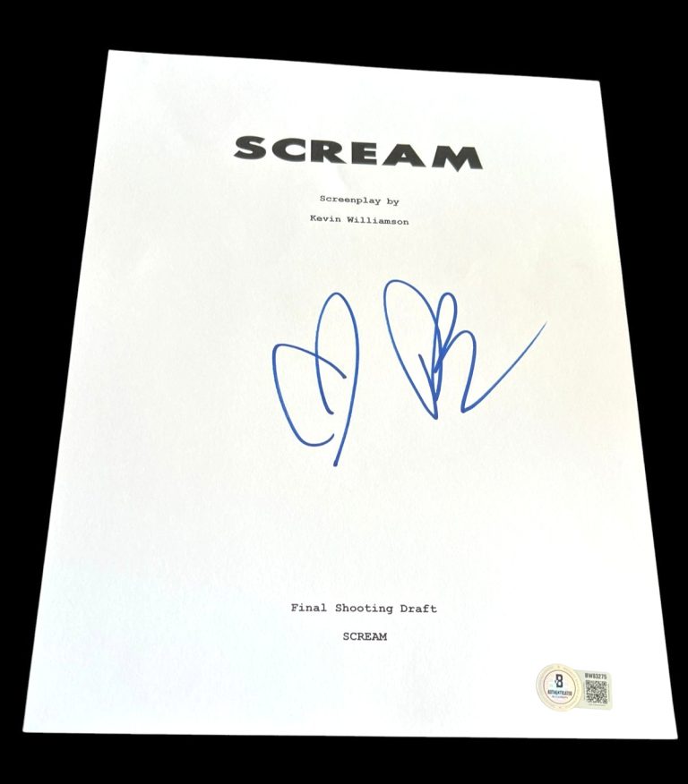 DREW BARRYMORE SIGNED AUTOGRAPH MOVIE SCRIPT SCREAM BECKETT BAS COA AUTO D