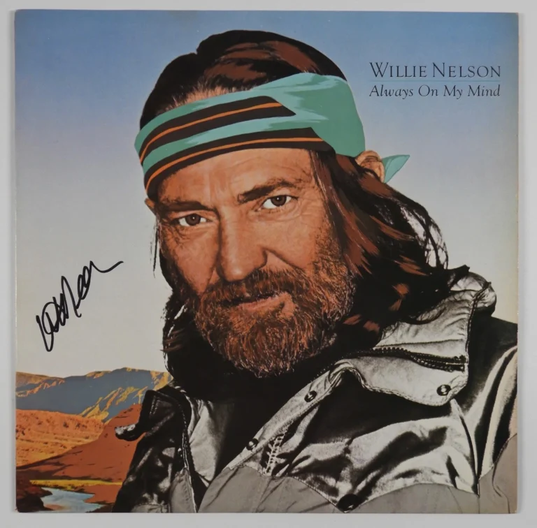 Willie Nelson JSA Signed Autograph Album Record Vinyl Always On My Mind