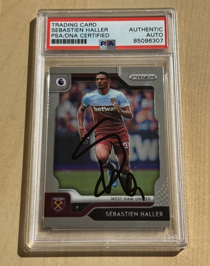 2019-20 Panini Chronicles Prizm #337 Sebastien Haller Signed Auto PSA