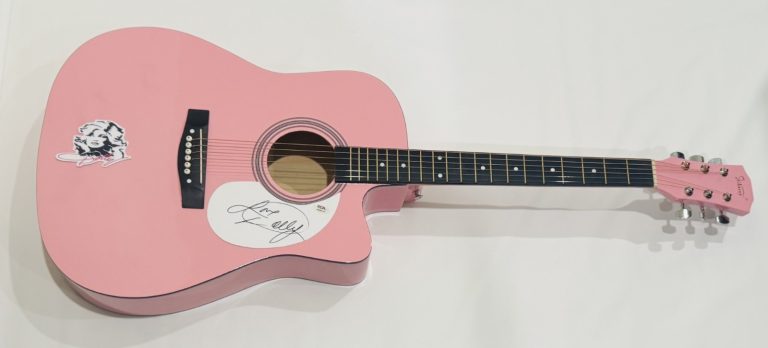 DOLLY PARTON SIGNED FULL SIZE PINK ACOUSTIC GUITAR COUNTRY STAR PSA COA