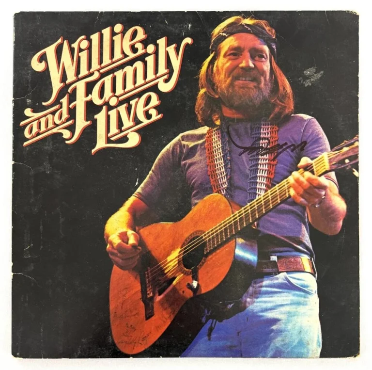 Willie Nelson Signed Autograph and Family Live Album Vinyl Record LP w/ JSA COA