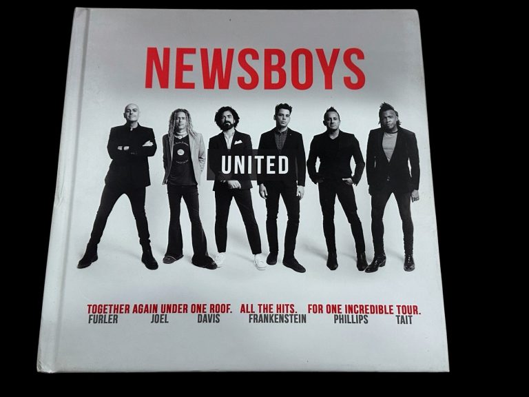 Michael Tait Duncan Phillips Jody Davis Jeff Fran Newsboys Signed Autograph Book