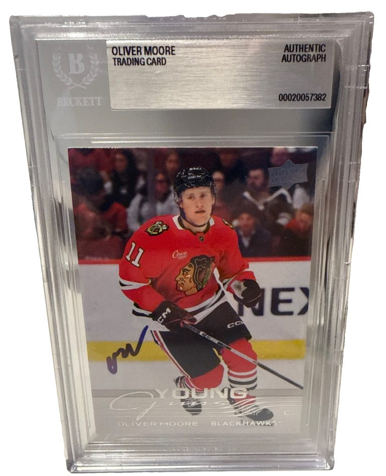 OLIVER MOORE Signed 2025-26 Blackhawks Upper Deck Young Gun RC Card Beckett BAS