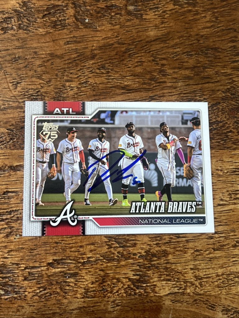 Dylan Lee IP Signed 2026 Topps Atlanta Braves Team Card Autographed