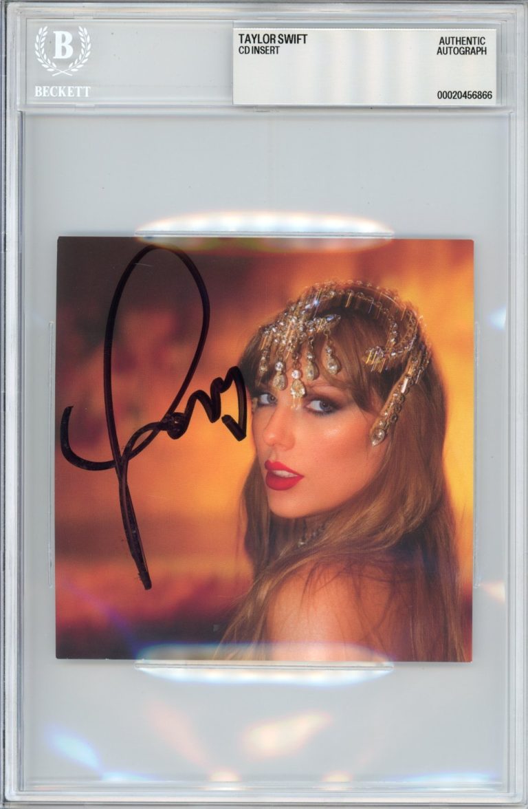 TAYLOR SWIFT SIGNED Life of a Showgirl Picture AUTO + CUTE HEART BAS Beckett COA