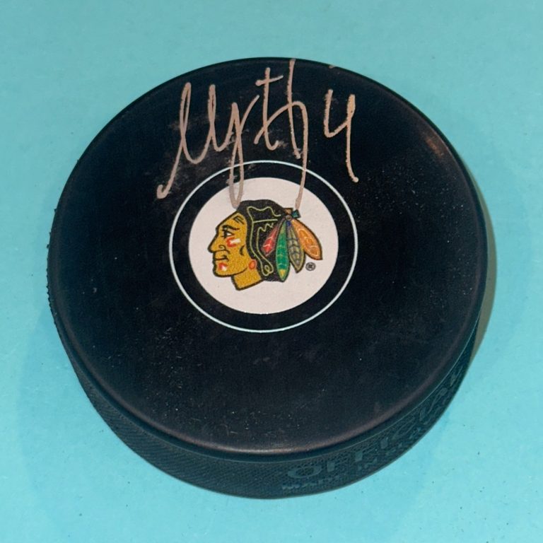NIKLAS HJALMARSSON Signed Chicago BLACKHAWKS Puck JSA