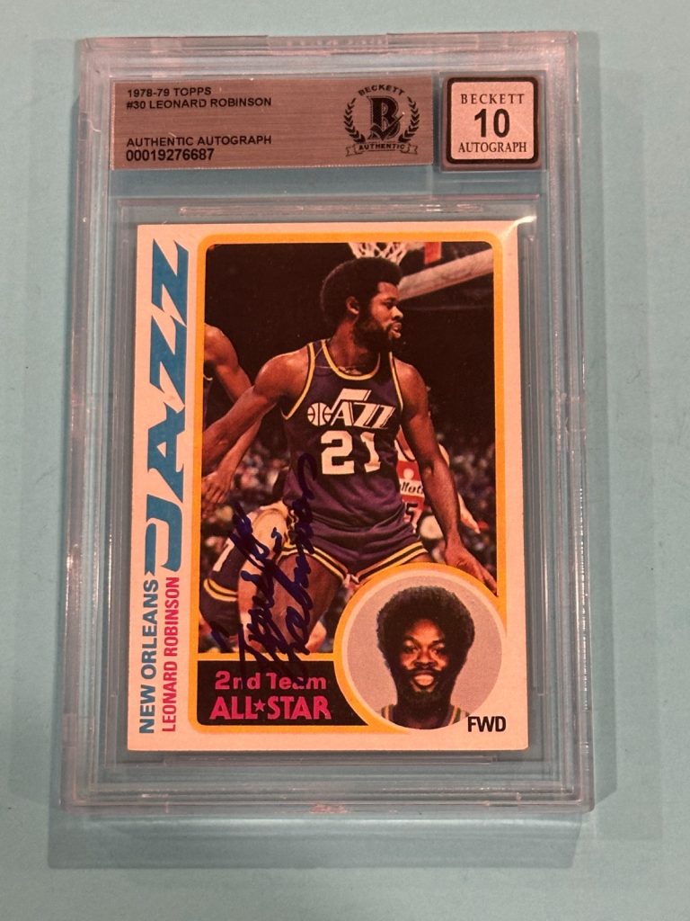 LEONARD TRUCK ROBINSON Signed 1978-79 TOPPS Card #30 Beckett (BAS) AUTO 10