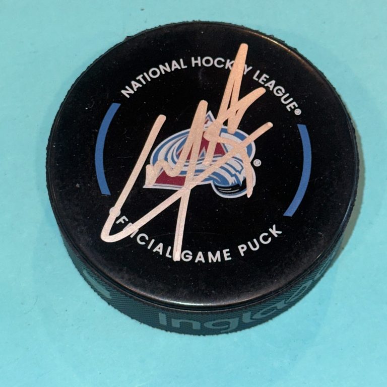 CALE MAKAR Signed Colorado AVALANCHE Official GAME Puck Beckett (BAS)