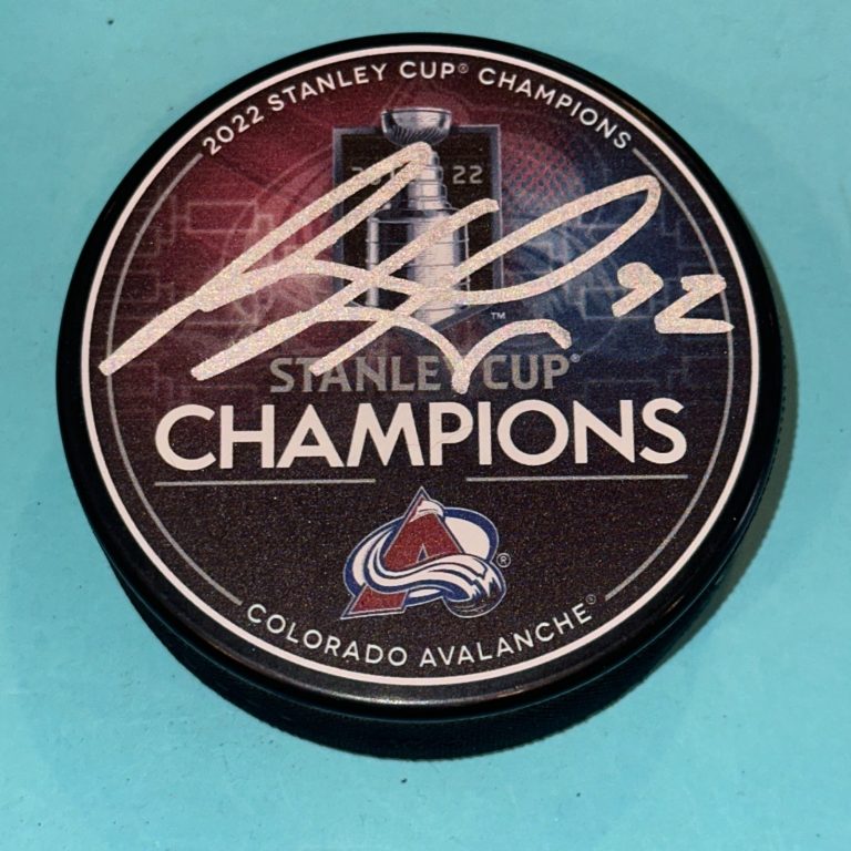 GABRIEL LANDESKOG (Avalanche) Signed 2022 STANLEY CUP CHAMPS Puck Beckett BAS