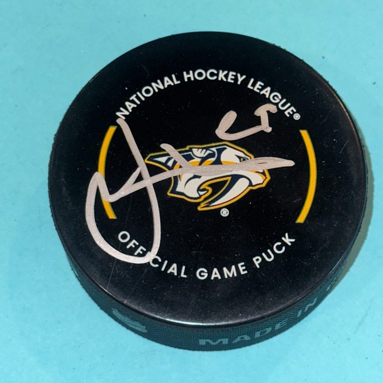 JUSTUS ANNUNEN Signed Nashville PREDATORS Official GAME Puck Beckett (BAS)