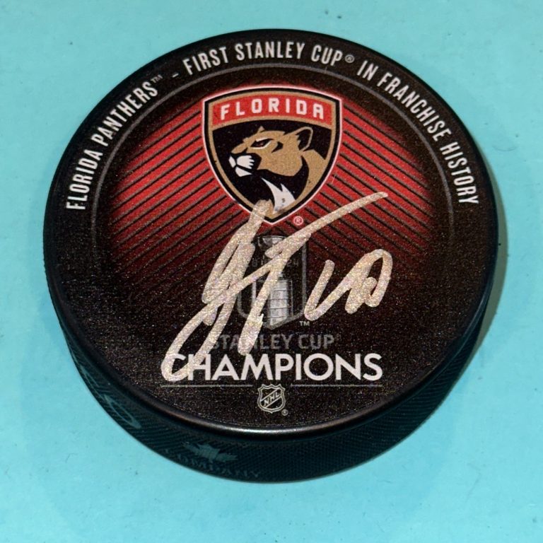VLADIMIR TARASENKO (Panthers)  Signed 2024 STANLEY CUP CHAMPS Puck Beckett (BAS)