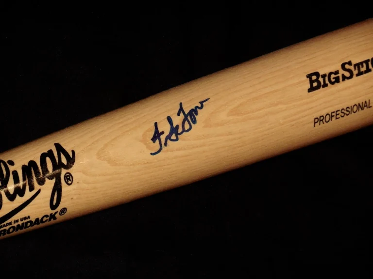 FRANK TORRE AUTOGRAPHED RAWLINGS BAT (MILWAUKEE BRAVES) - W/ COA!