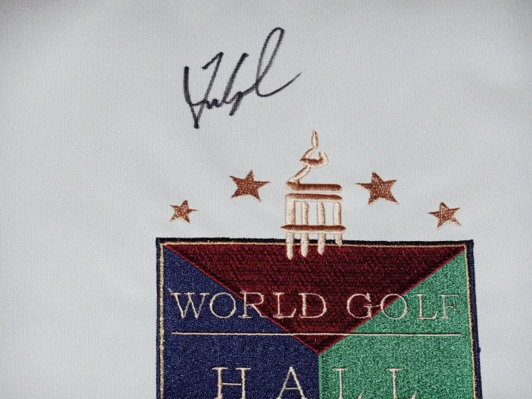 FRED COUPLES AUTOGRAPHED WORLD HALL OF FAME GOLF FLAG (2013 HOF) - W/ COA!