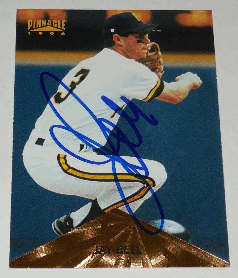 JAY BELL 1996 PINNACLE AUTOGRAPHED BASEBALL CARD (PITTSBURGH PIRATES)