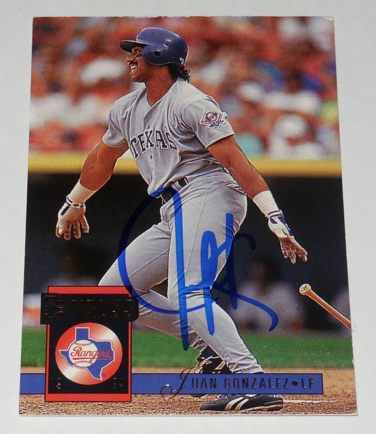 JUAN GONZALEZ 1994 DONRUSS AUTOGRAPHED BASEBALL CARD (TEXAS RANGERS)