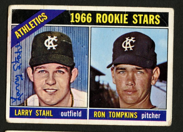 Larry Stahl #107 signed autograph auto 1966 Topps Baseball Trading Card