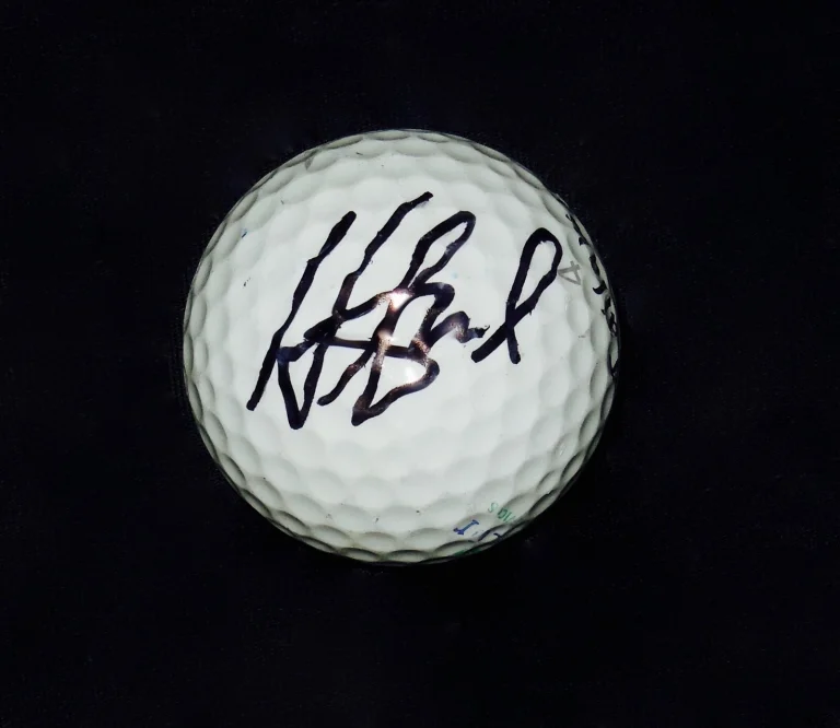 HUNTER MAHAN AUTOGRAPHED USED GOLF BALL (PGA) W/ COA!