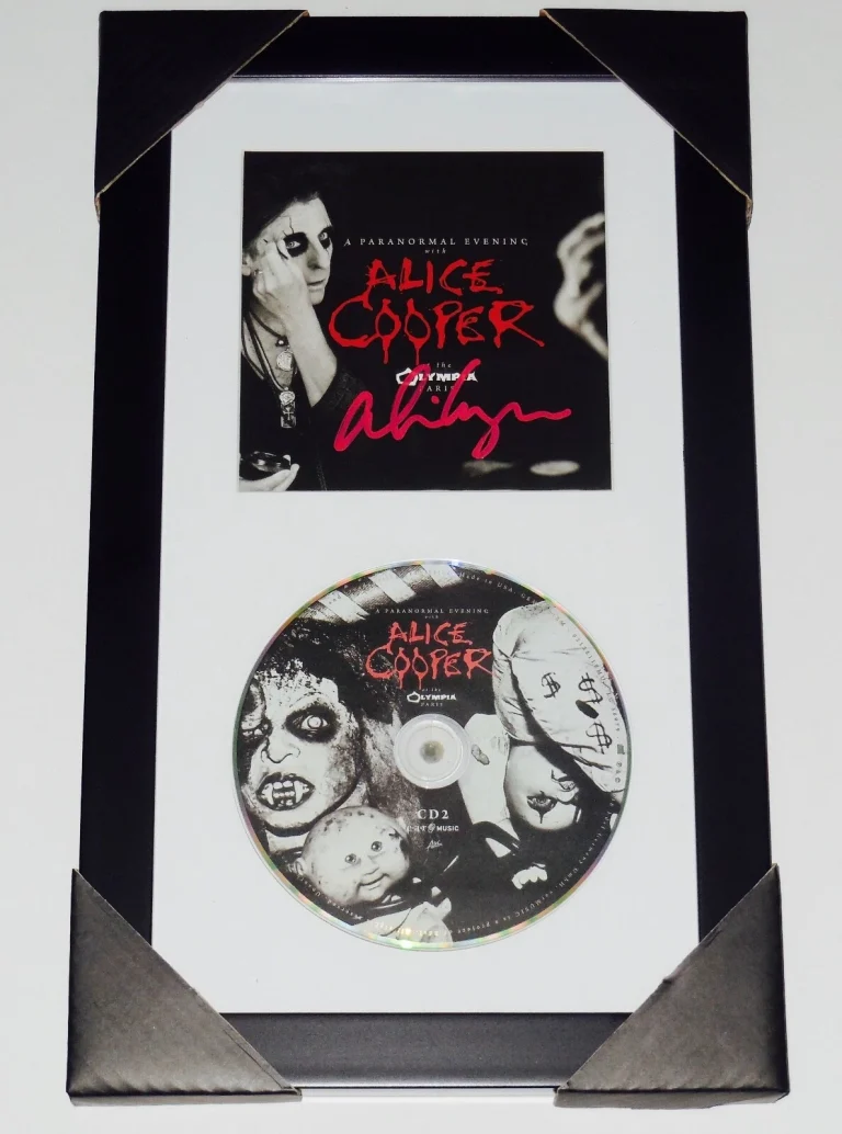 ALICE COOPER AUTOGRAPHED 