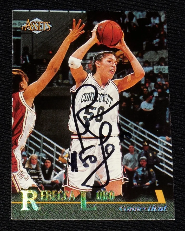 REBECCA LOBO 1996 CLASSIC AUTOGRAPHED BASKETBALL CARD (WNBA HALL OF FAME!)