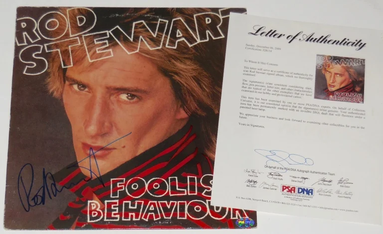 ROD STEWART AUTOGRAPHED VINYL RECORD ALBUM (FOOLISH BEHAVIOUR) - PSA DNA!