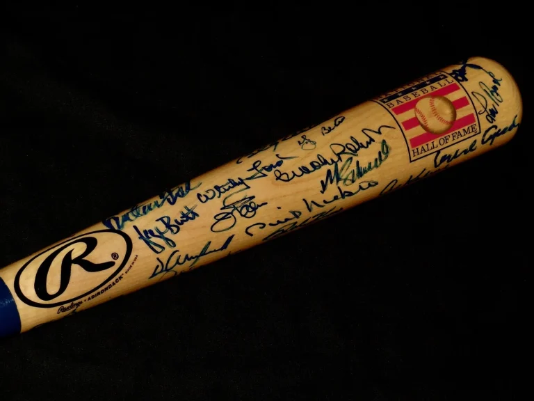HALL OF FAME AUTOGRAPHED BAT (39 AUTOGRAPHS) - Kirby Puckett, Tom Seaver, etc.