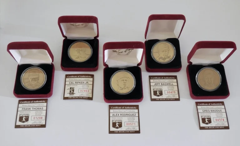 LOT OF 5 HIGHLAND MINT BRONZE COINS - Ripken, Maddux, Thomas, Bagwell, Rodriguez