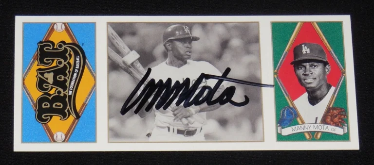 MANNY MOTA AUTOGRAPHED 1993 UPPER DECK ALL-TIME HEROES BASEBALL CARD (DODGERS)