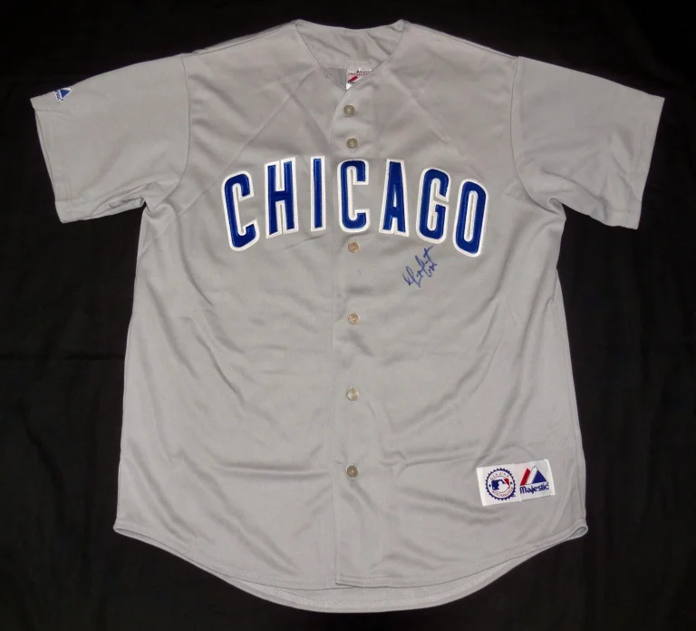 GEOVANY SOTO AUTOGRAPHED JERSEY (CHICAGO CUBS) - 2008 NL ROY & ALL-STAR!