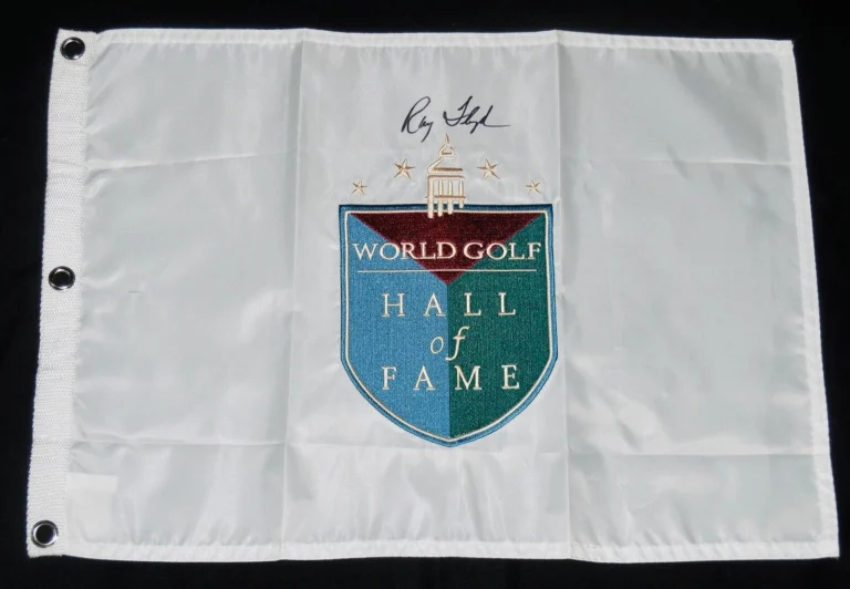 RAY FLOYD AUTOGRAPHED WORLD HALL OF FAME GOLF FLAG (1989 HOF) - W/ COA!
