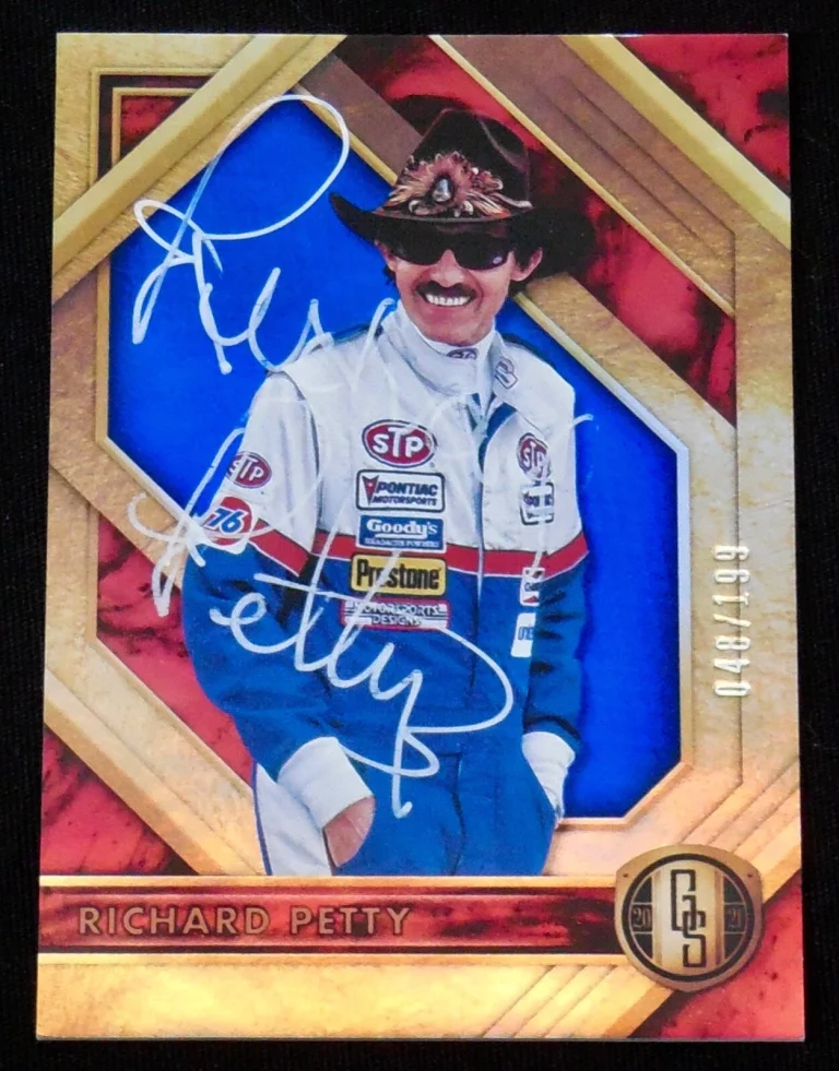 RICHARD PETTY AUTOGRAPHED 2021 PANINI CHRONICLES GOLD /199 RACING CARD (NASCAR)
