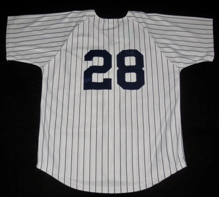 DAVID JUSTICE AUTOGRAPHED CUSTOM JERSEY (NEW YORK YANKEES) W/ COA!