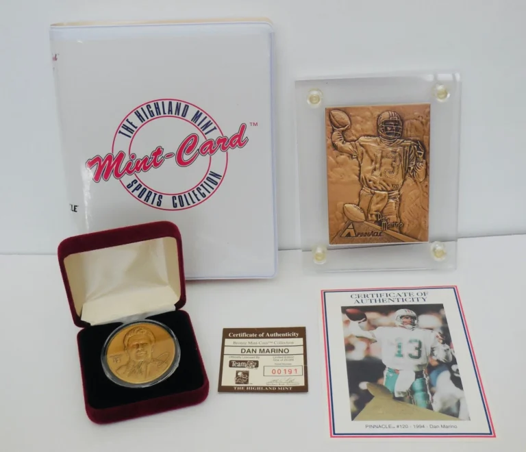 1994 PINNACLE DAN MARINO BRONZE FOOTBALL CARD & BRONZE COIN LOT - HIGHLAND MINT!