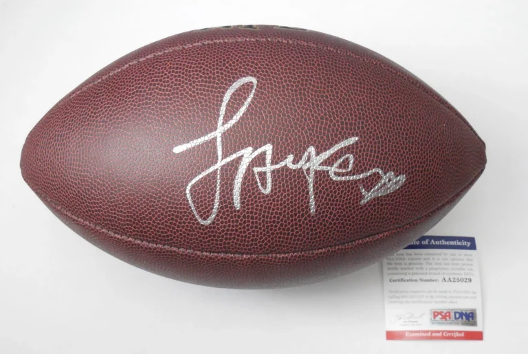 JAMIE FOXX AUTOGRAPHED WILSON NFL FOOTBALL (ANY GIVEN SUNDAY) - PSA DNA!