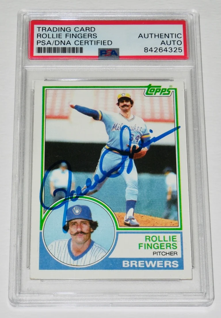 ROLLIE FINGERS AUTOGRAPHED 1983 TOPPS #35 BASEBALL CARD - PSA DNA!