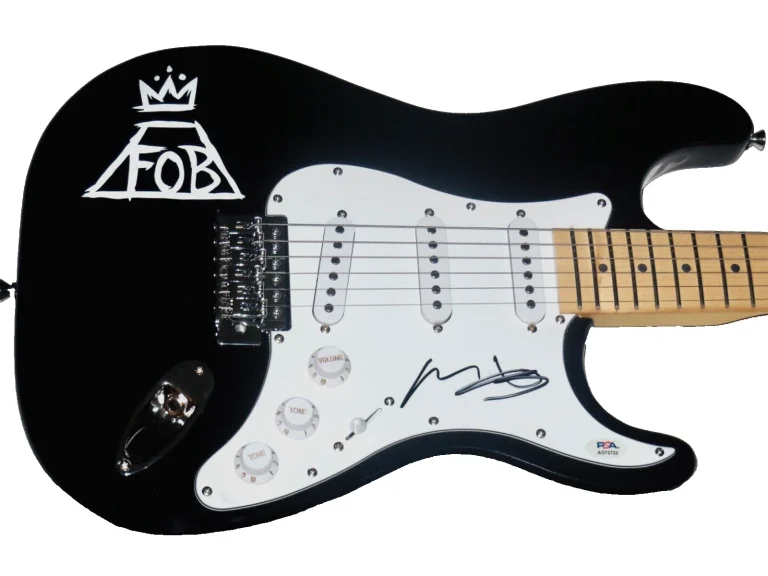PATRICK STUMP & ANDY HURLEY AUTOGRAPHED GUITAR (FALL OUT BOY) - PSA DNA!