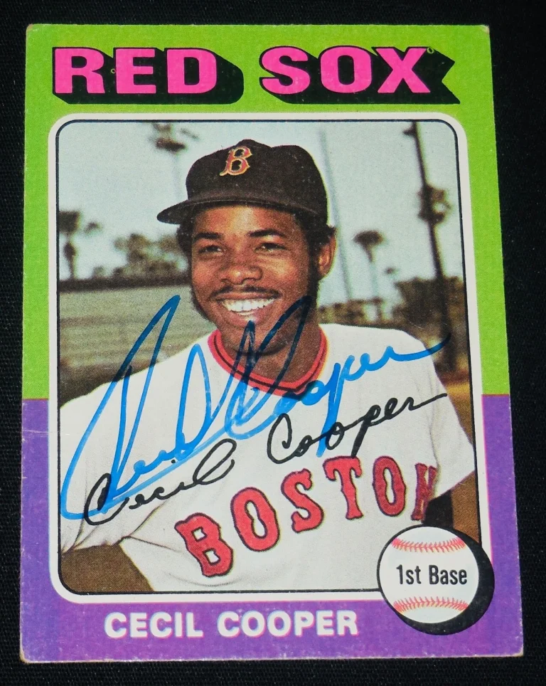 CECIL COOPER 1975 TOPPS AUTOGRAPHED BASEBALL CARD (BOSTON RED SOX)