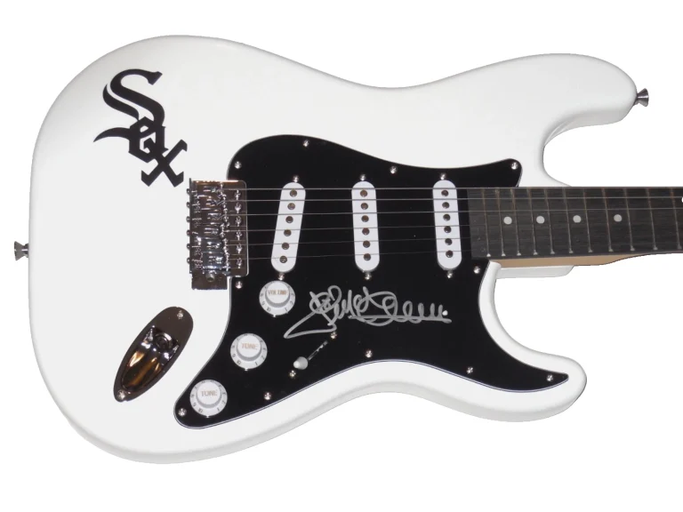JACK MCDOWELL AUTOGRAPHED ELECTRIC GUITAR (CHICAGO WHITE SOX) - W/ COA!