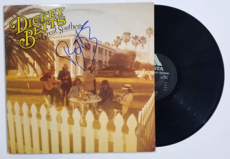 Dickey Betts SIGNED And Great Southern Vinyl Record JSA COA Allman Brothers
