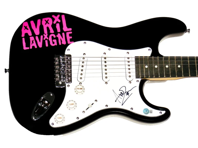 AVRIL LAVIGNE AUTOGRAPHED ELECTRIC GUITAR - BECKETT COA!