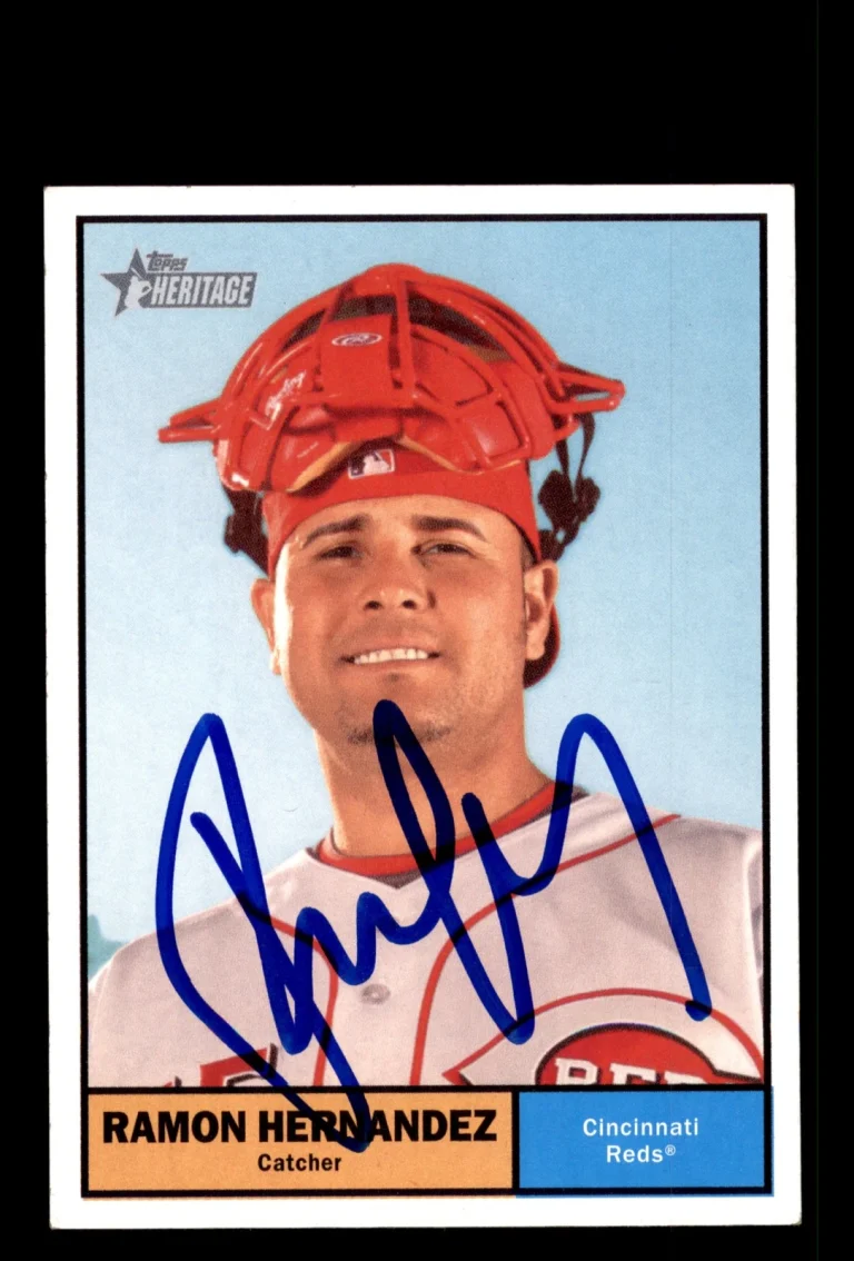 Signed Baseball Card Auto Ramon Hernandez 2010 Topps Heritage #166 Reds