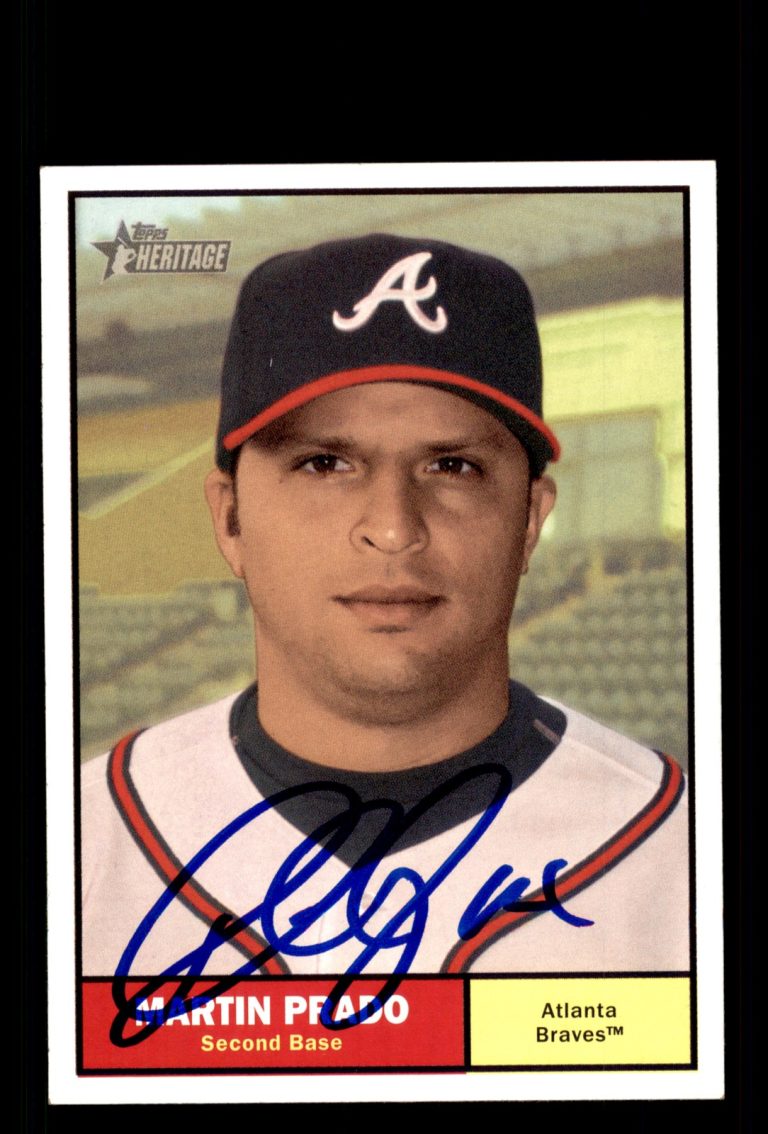 Signed Baseball Card Auto Martin Prado 2010 Topps Heritage #89 Atlanta Braves