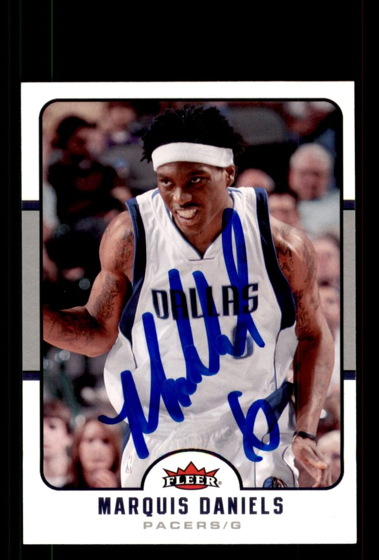 Signed Basketball Card Auto Marquis Daniels 2006-07 Fleer #36 Indiana Pacers