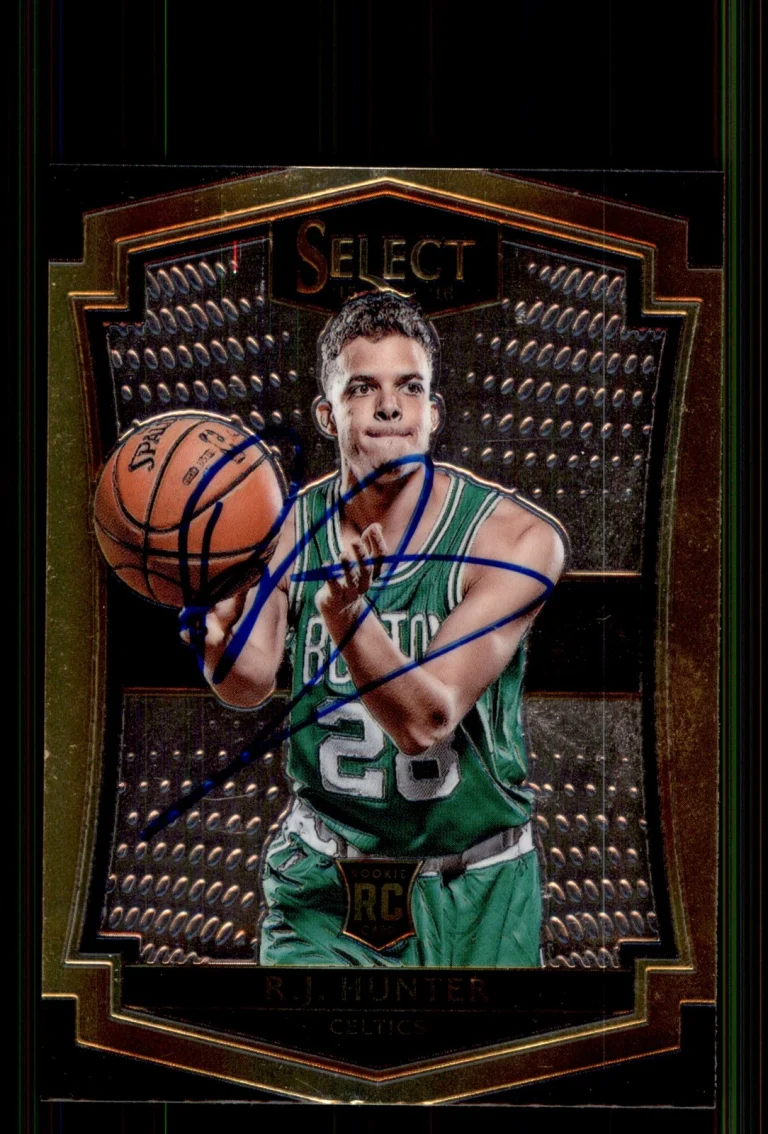 Signed Basketball Card Auto R.J. Hunter 2015-16 Panini Select #129 Celtics