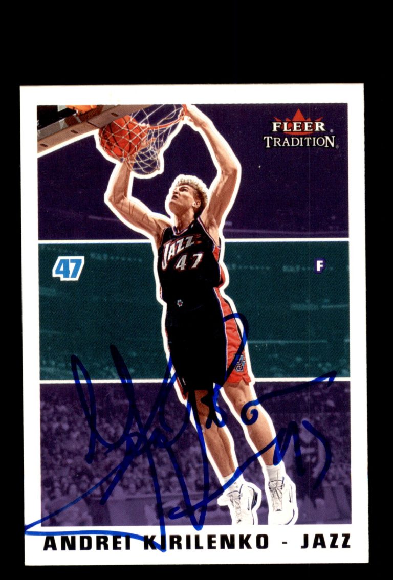 Signed Basketball Card Auto Andrei Kirilenko 2003-04 Fleer Tradition #81